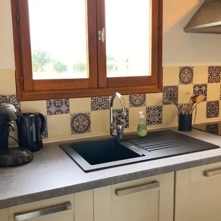 Mora Dell Onda Порто-Веккіо