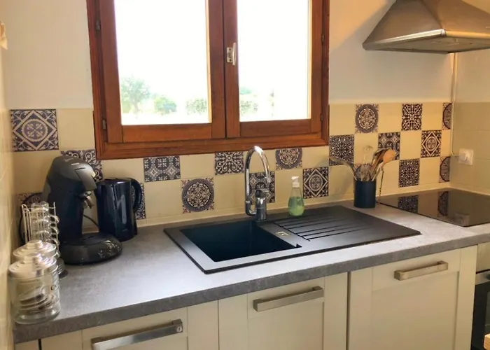 Mora Dell Onda Порто-Веккіо